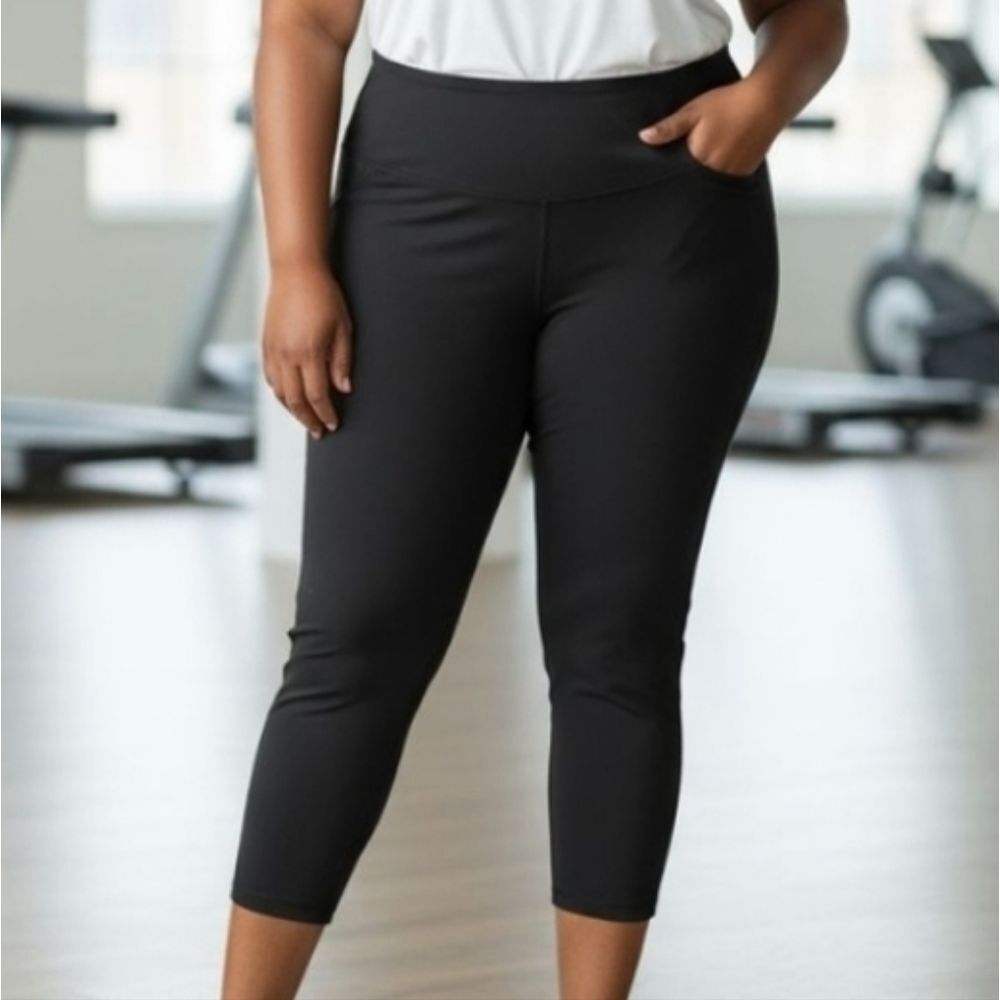 Yogalicious Black Ankle-Length Pants
